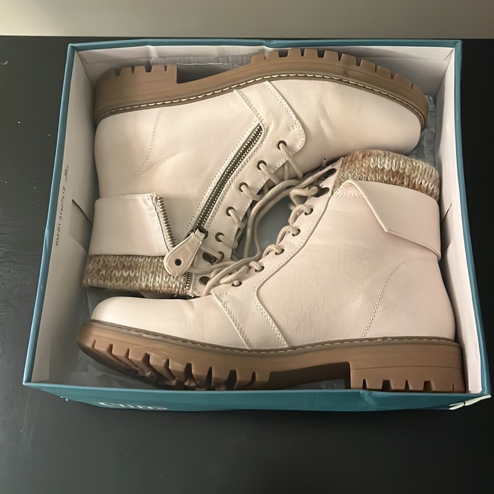 MANDY WINTER WHITE/FABRIC SIZE 10 WOMENS BOOTS